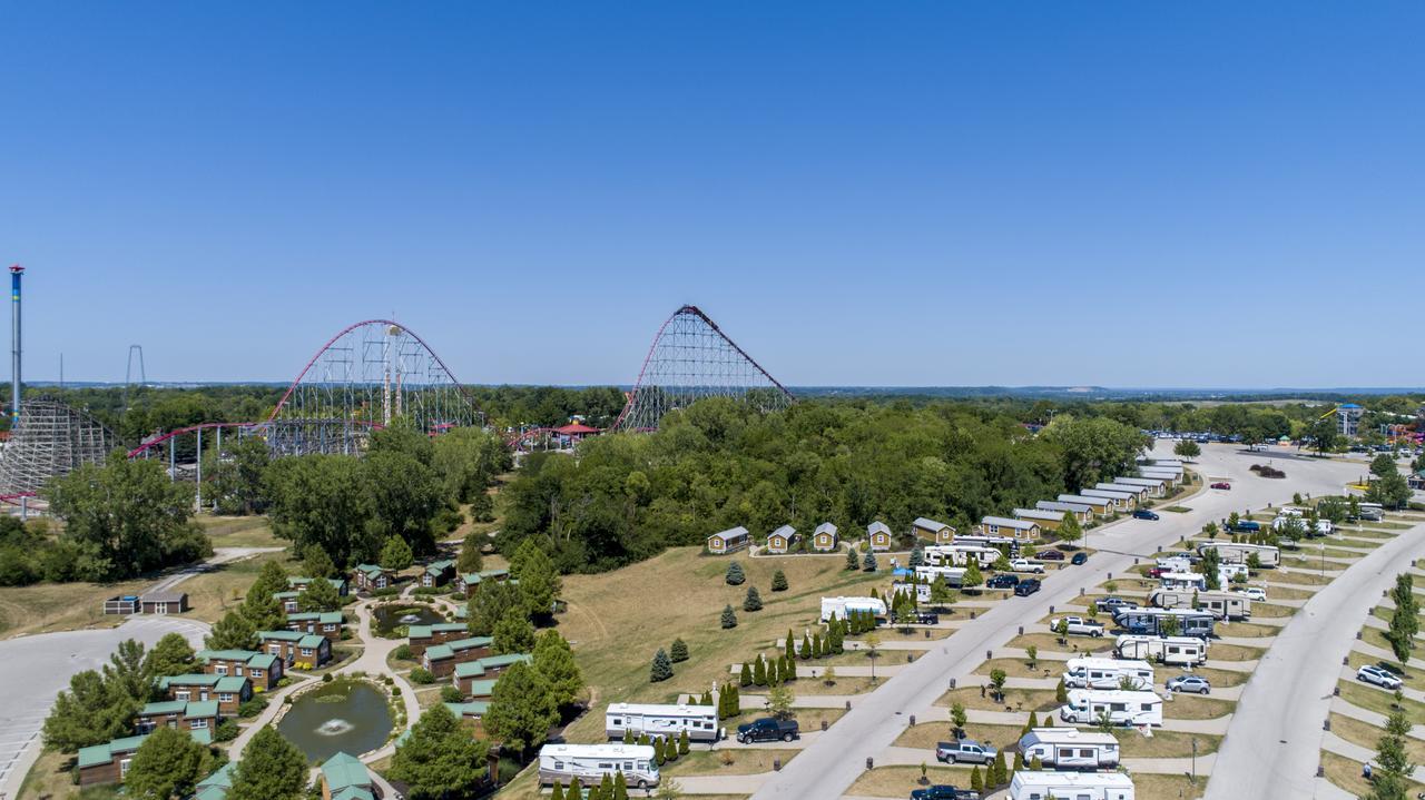 Worlds Of Fun Village 2*